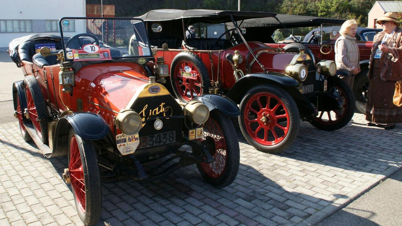 Auto d’epoca in sfilata per la Val di Cornia dalle miniere al mare