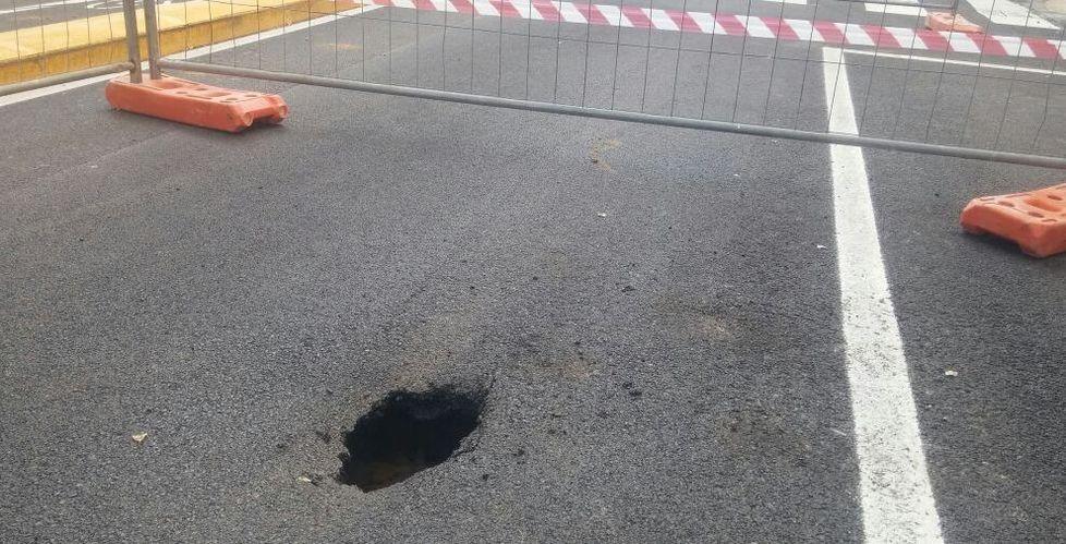 Buco nell’asfalto, chiuso tratto di via Diaz