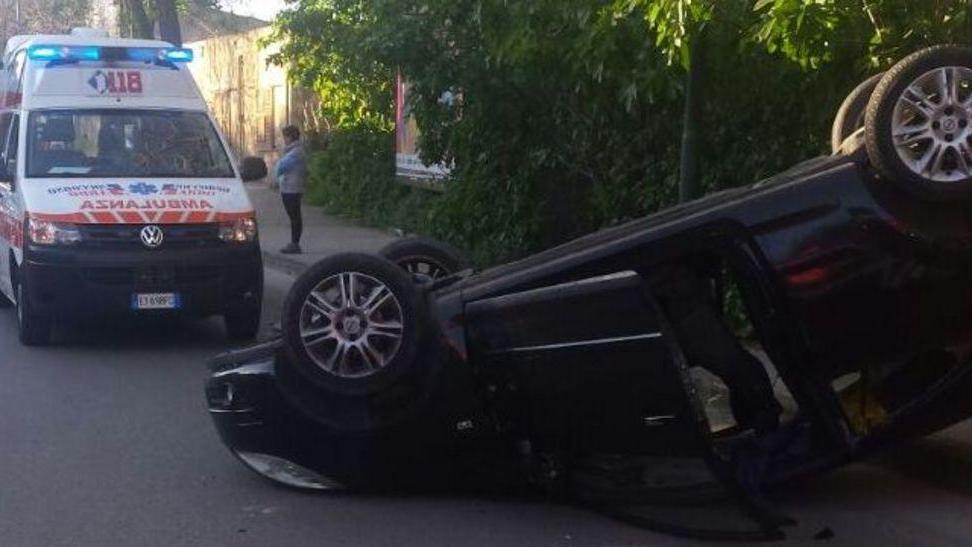 Sassari, donna positiva all’alcoltest dopo lo scontro frontale