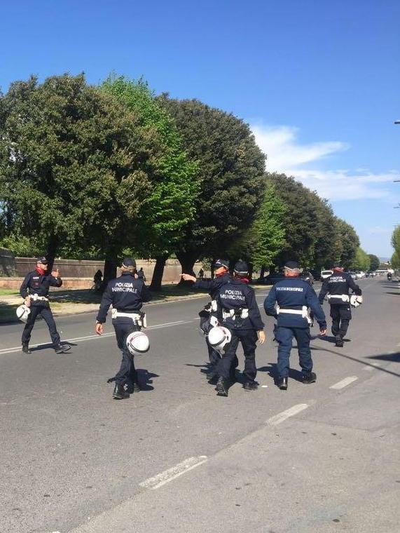 Altri 15 mezzi rimossi in zona gialla 