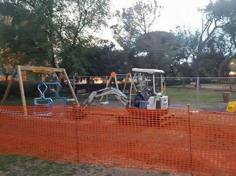 Nuovi giochi per bambini disabili al parco 