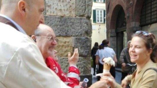 Saracinesche abbassate ma c’è chi prova a resistere