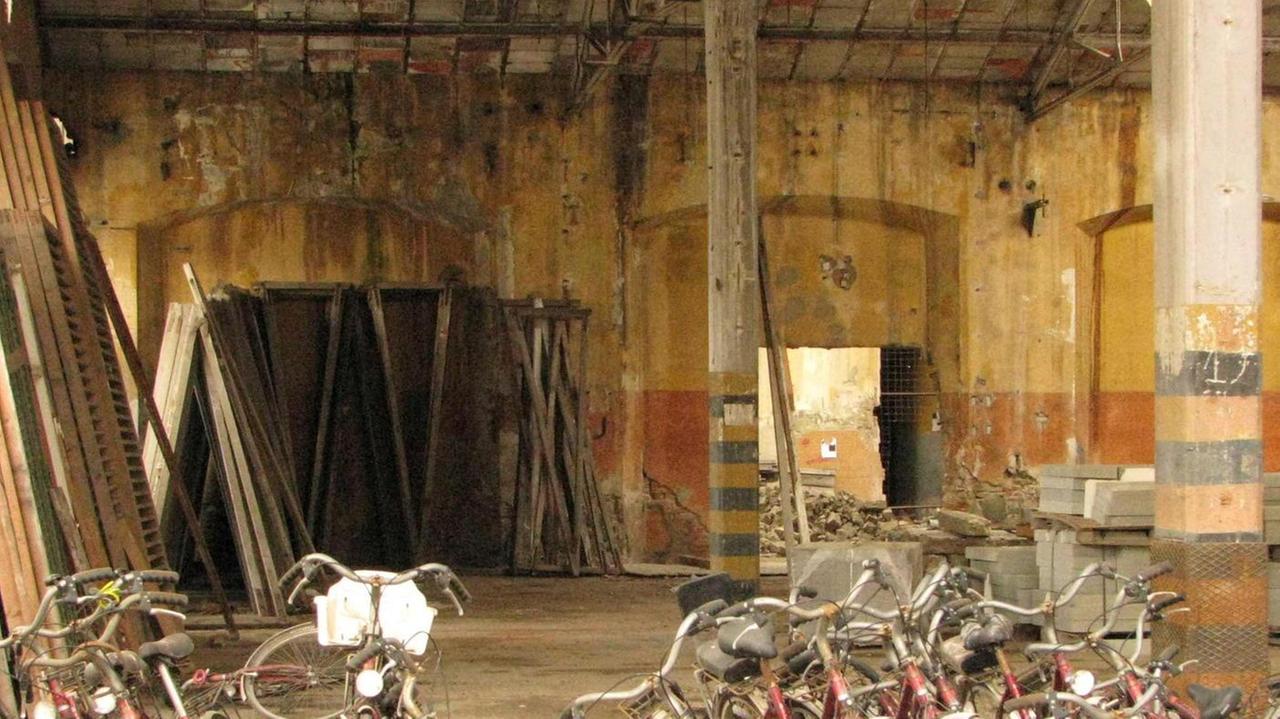 Le bici del Comune arrugginite