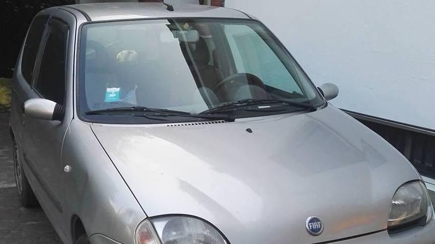 Doppio furto di auto nella notte