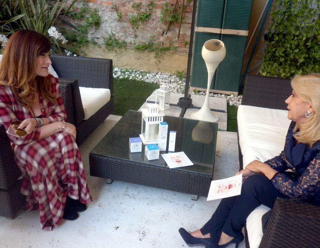 Un momento della presentazione dei cinque prodotti di bellezza della 3A