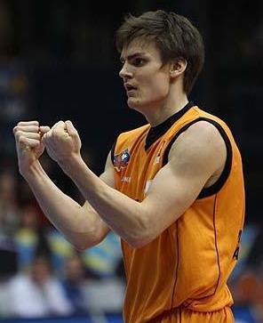 La Bondi chiude con Vilhjalmsson  