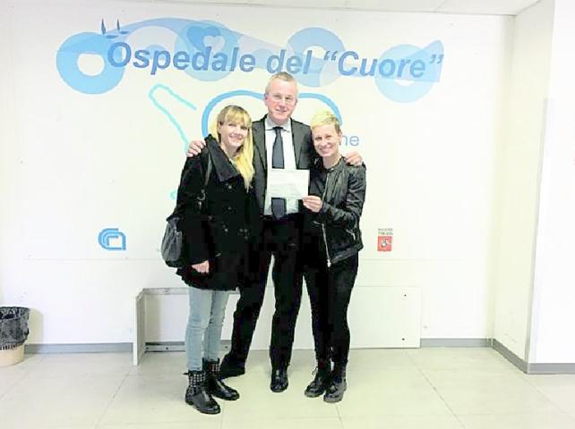 La consegna dell’assegno