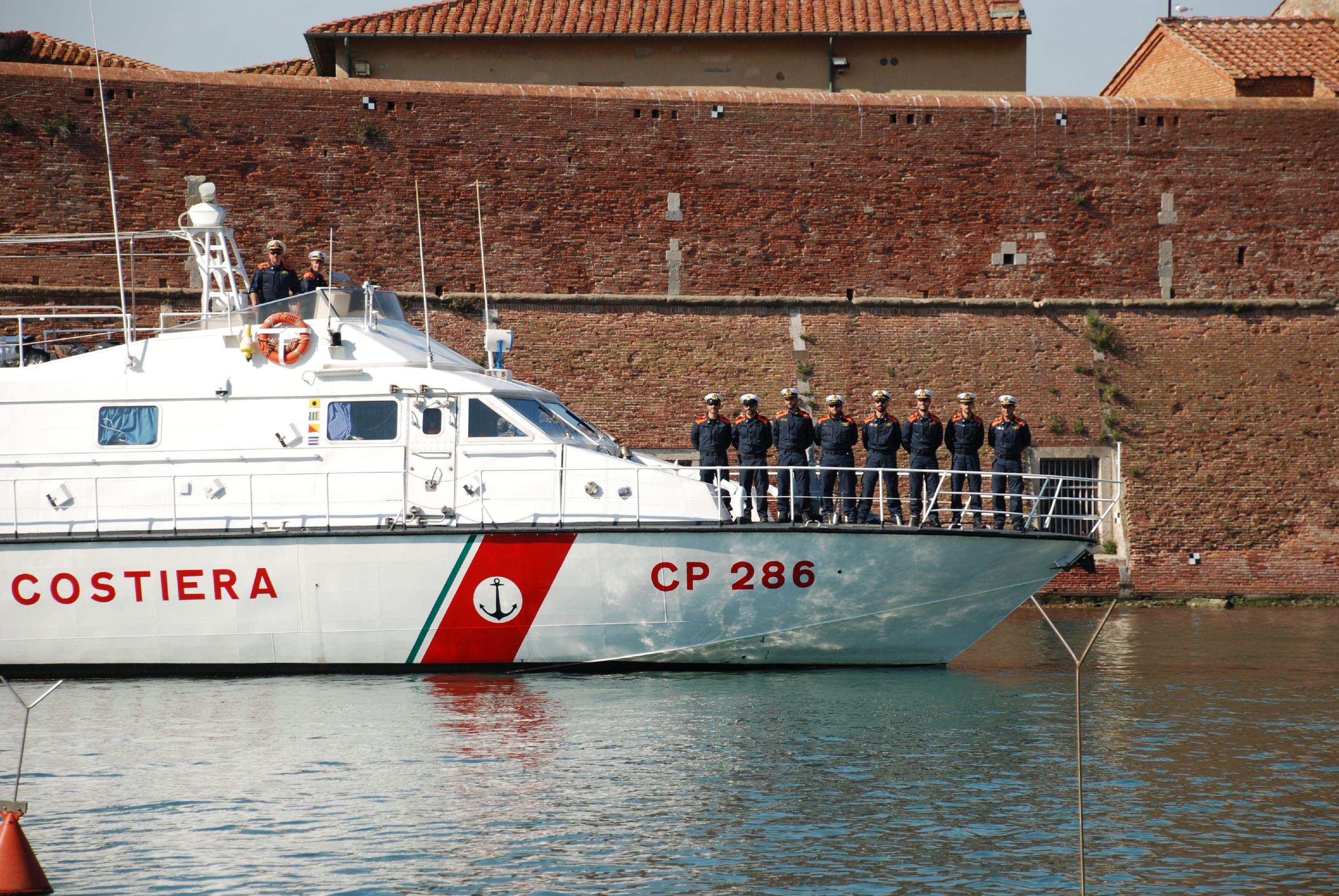 Motovedetta della guardia costiera tra Grecia e Turchia: 116 migranti soccorsi