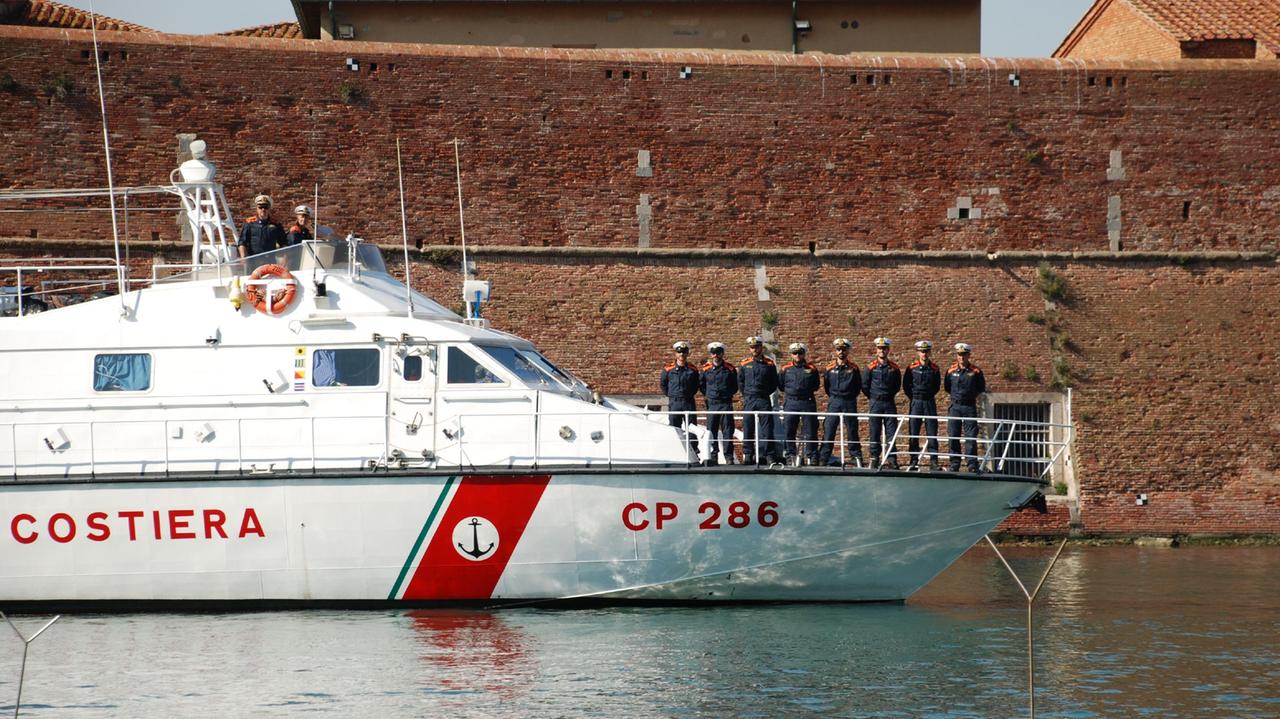 Motovedetta della guardia costiera tra Grecia e Turchia: 116 migranti soccorsi