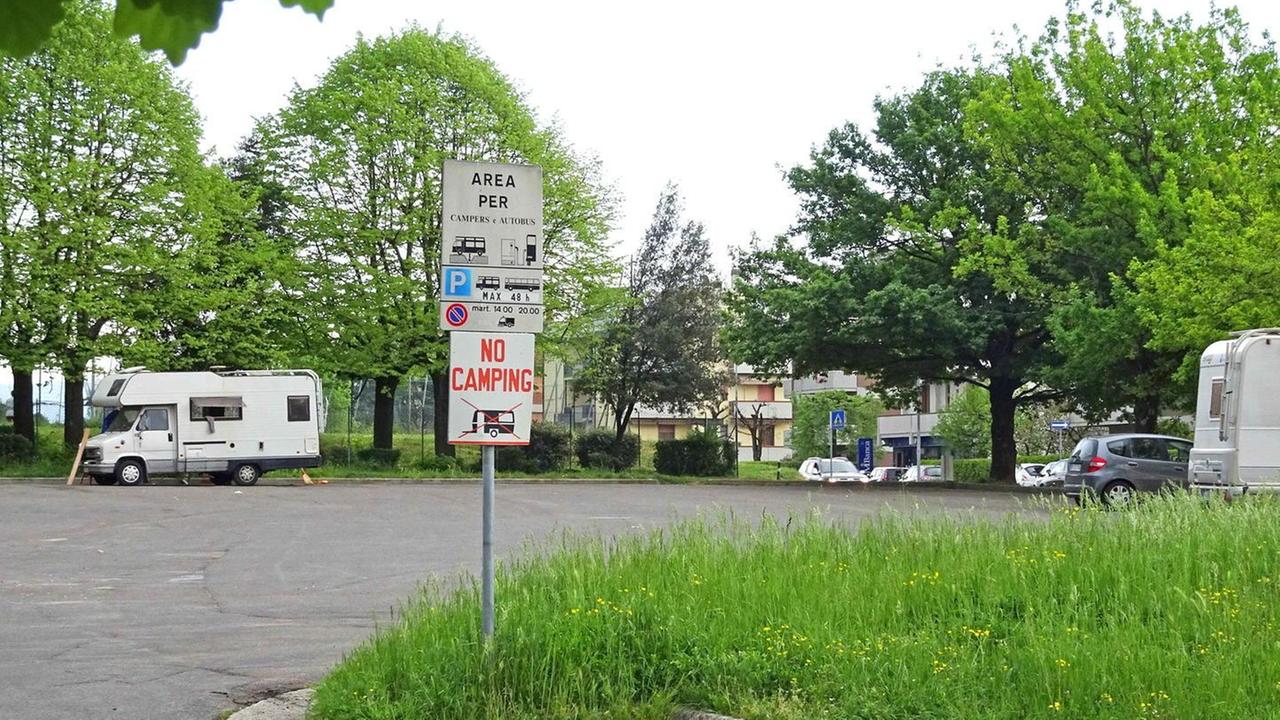 «Basta sporcizia nell’area camper»