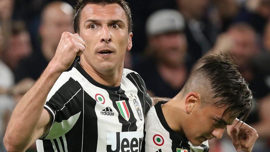 Dybala gigante anche davanti a Messi