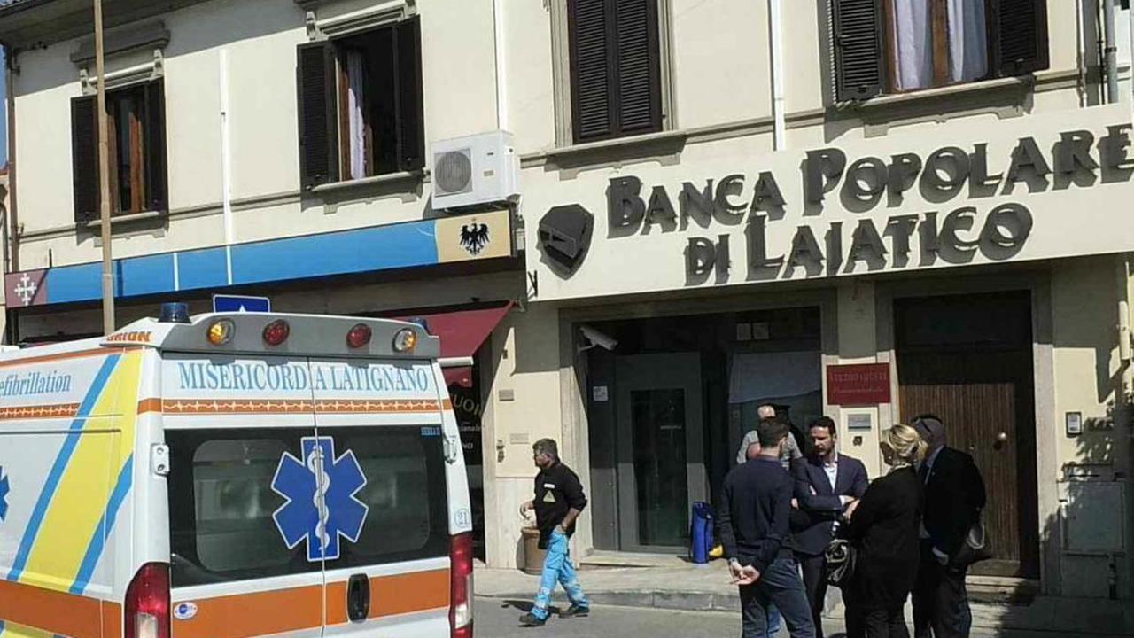 L’impiegato dopo le minacce: fa parte del lavoro