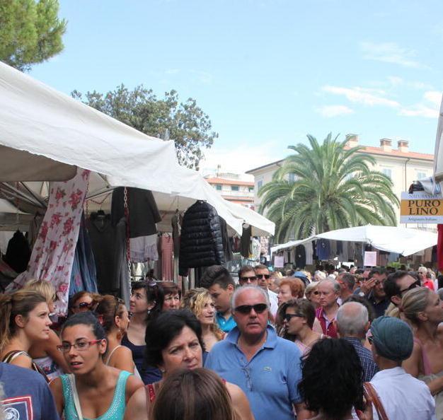 Torna domenica il mercato in piazza Marconi