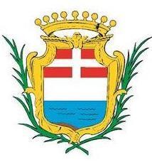 Resta la croce dei Savoia nello stemma della città 