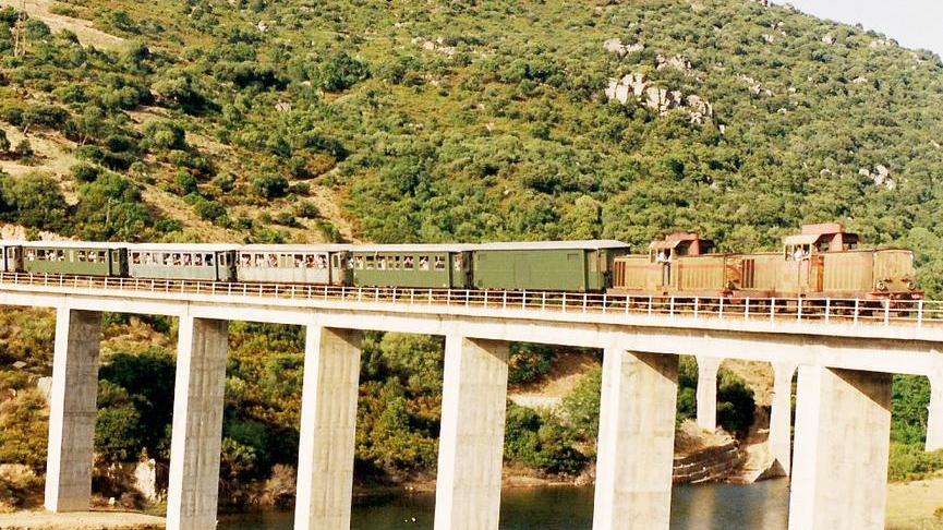 Trenino verde, l’Arst annulla la partenza