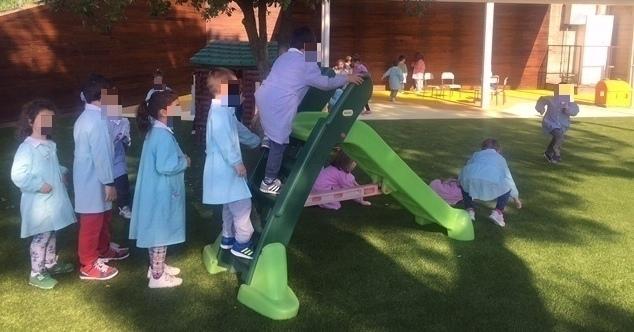 Inaugurato lo spazio giochi della scuola