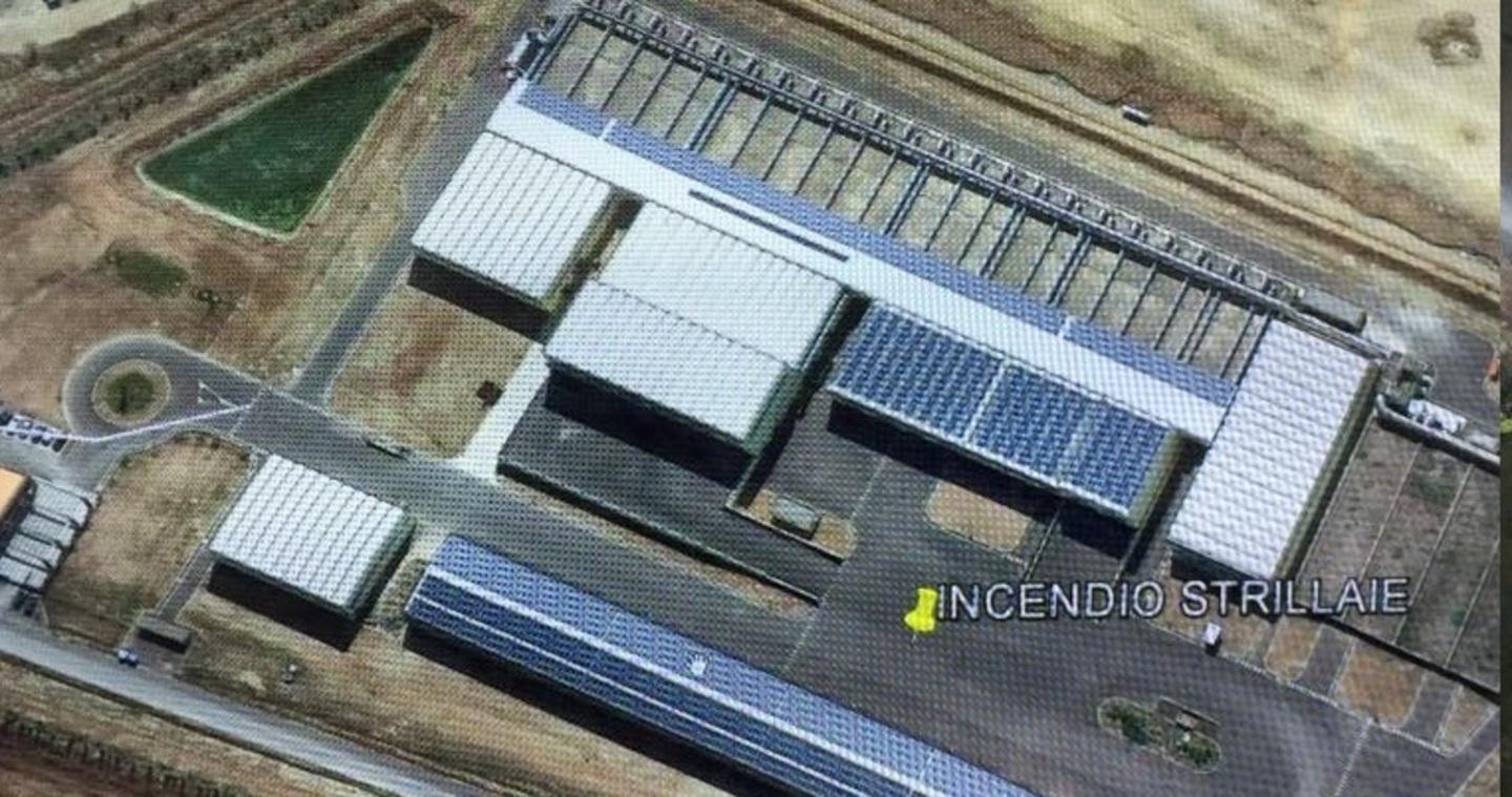 Strillaie, a fuoco i rifiuti destinati a cdr 