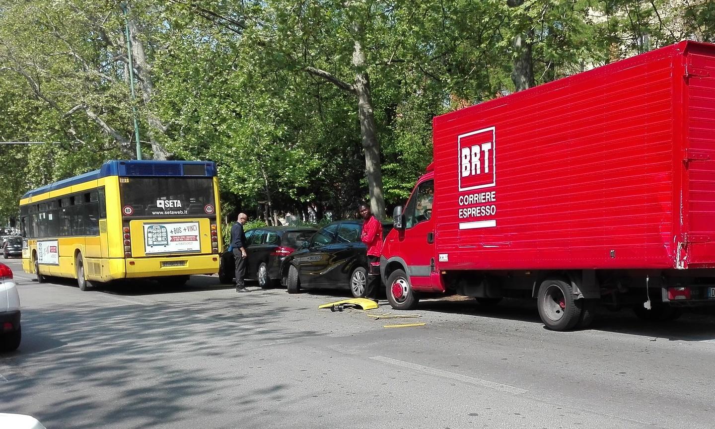 I passeggeri “abbandonano” il bus