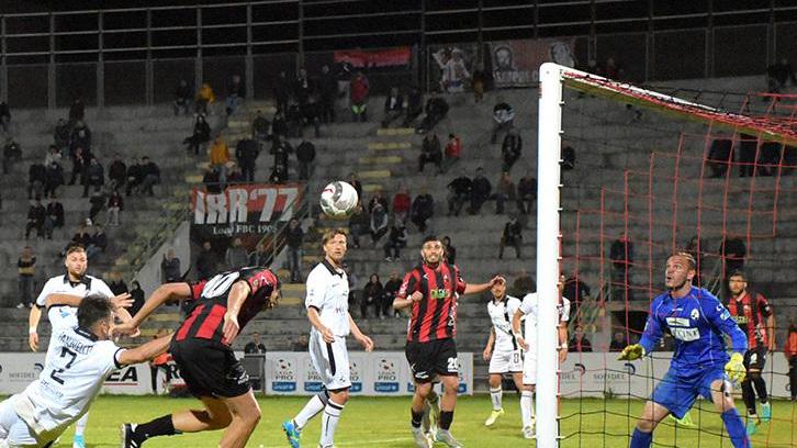 Lucchese, Pasqua ha il sapore dei playoff