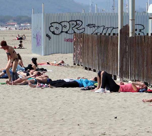 Pasqua sulla spiaggia, scattano le prove generali 