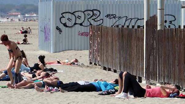 Pasqua sulla spiaggia, scattano le prove generali