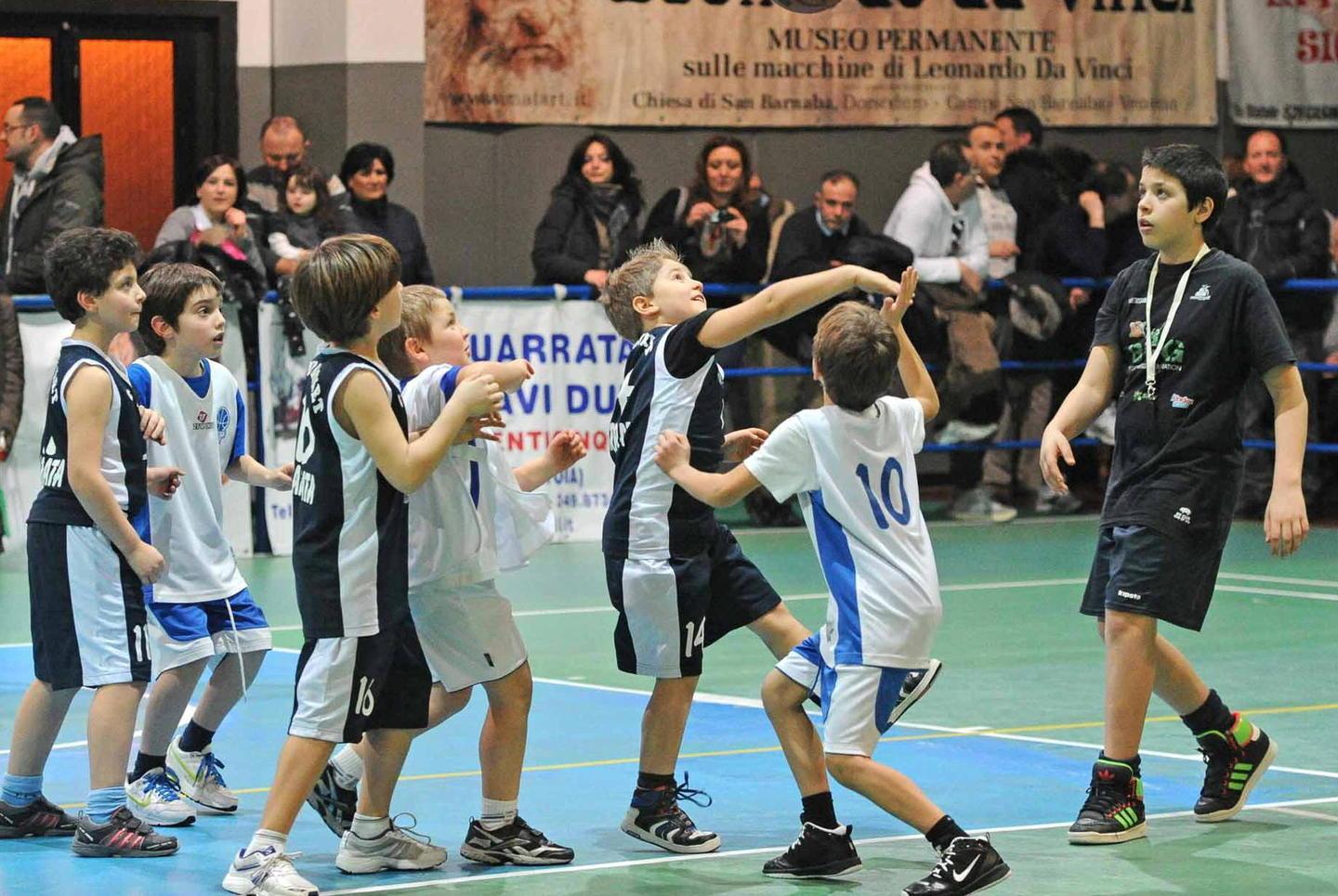 Il galà del minibasket dedicato a Sandro Lomi