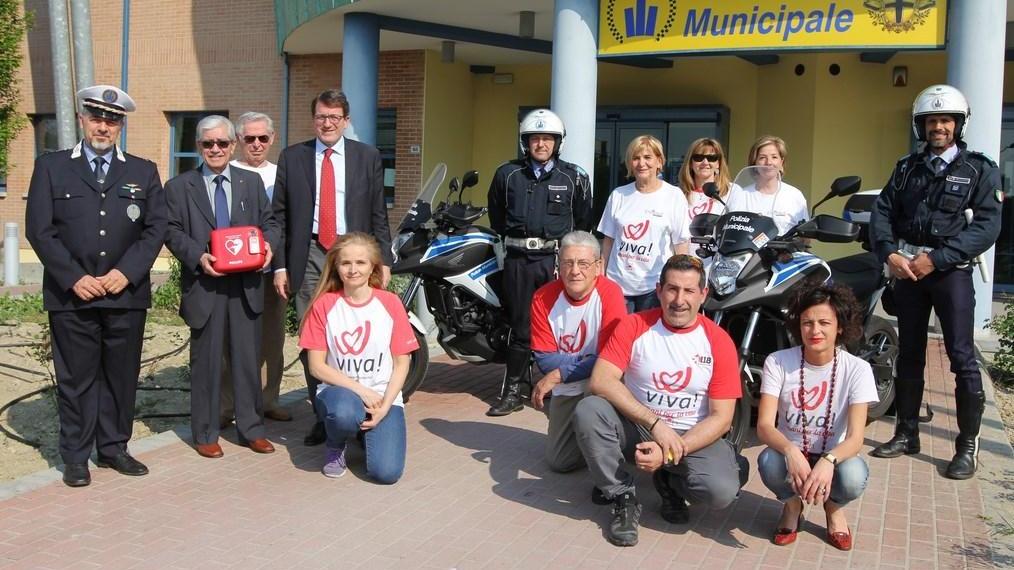 Defibrillatore sulla moto di un Vigile