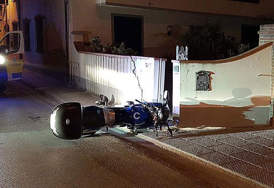 Muore nello schianto in moto: tornava dal corso per soccorritori