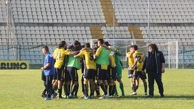 Il Modena vince in rimonta, salvezza vicina