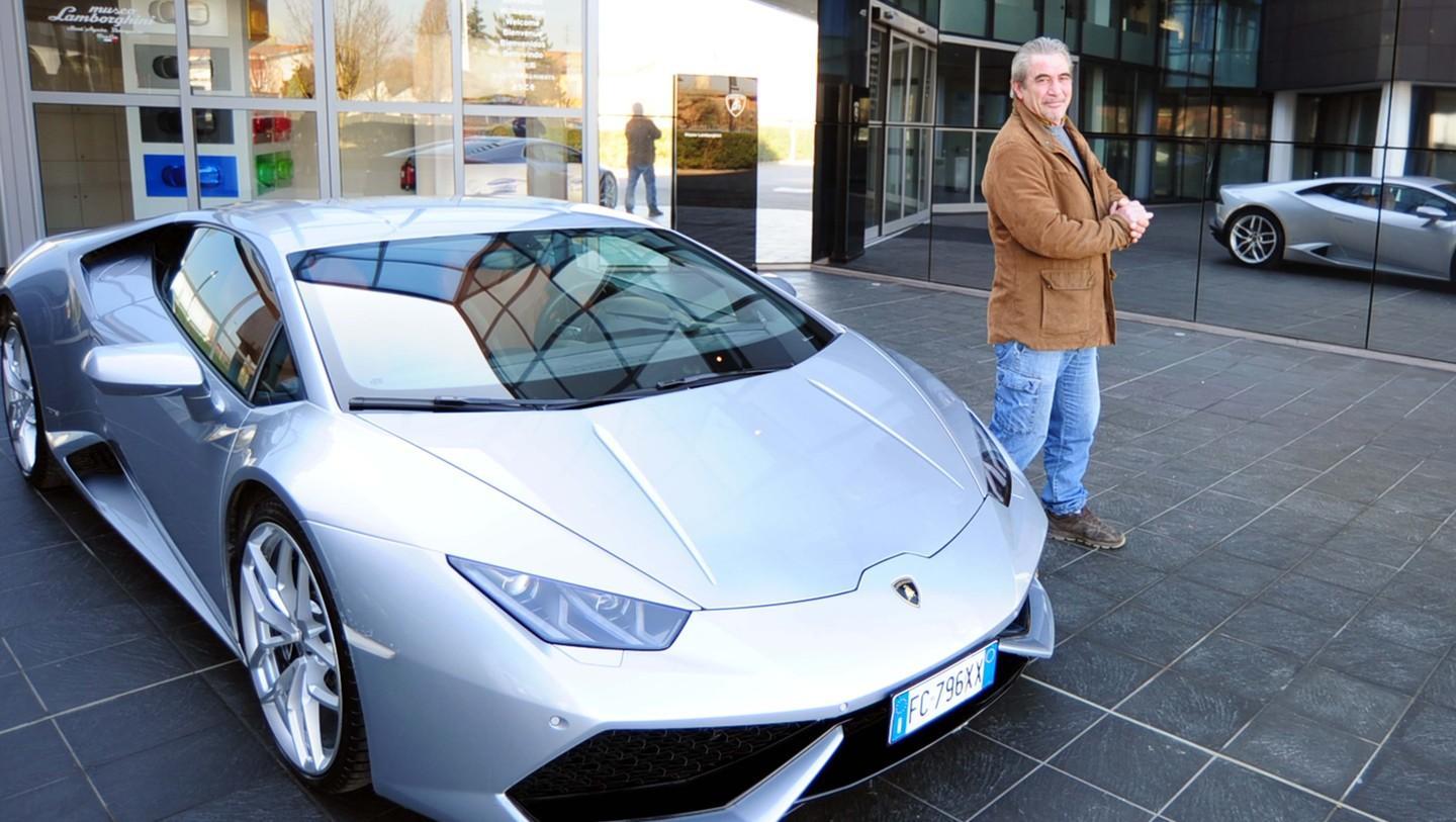 Nonantola, Gioni, il giardiniere della Lamborghini  
