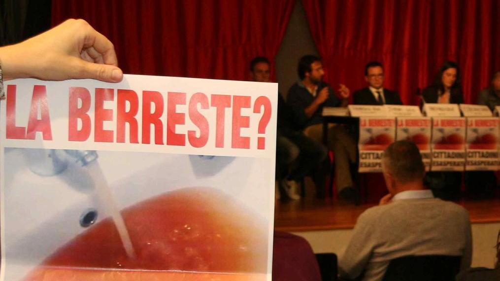 Acqua sporca dal rubinetto, scattano i rimborsi