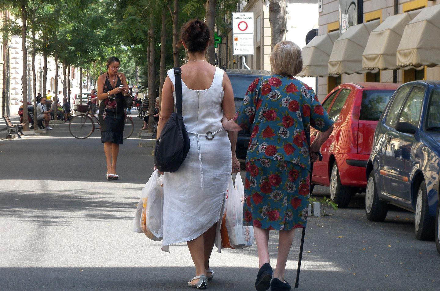 Pronto badante, servizio prolungato altri due anni 