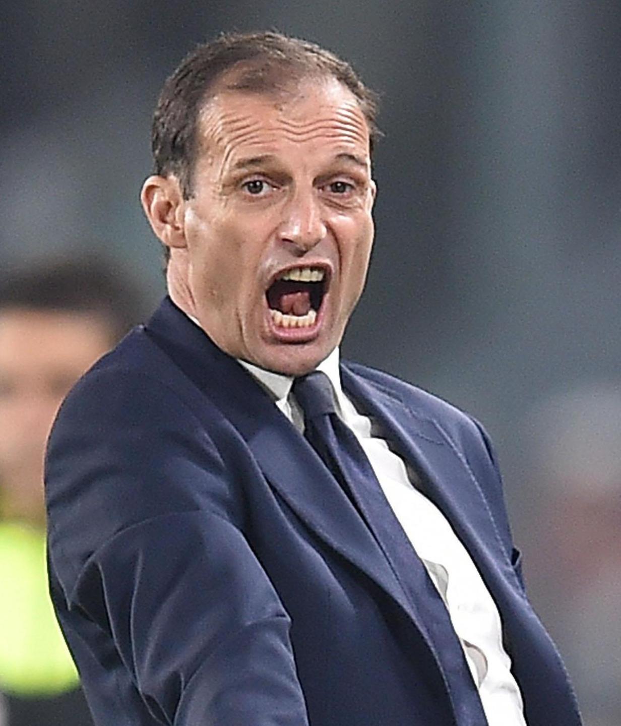 La Juve a Pescara Allegri dà spazio a chi gioca meno