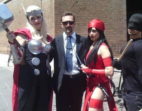 Il cosplayer che posa con Igor: «Foto casuale, è un tormento»