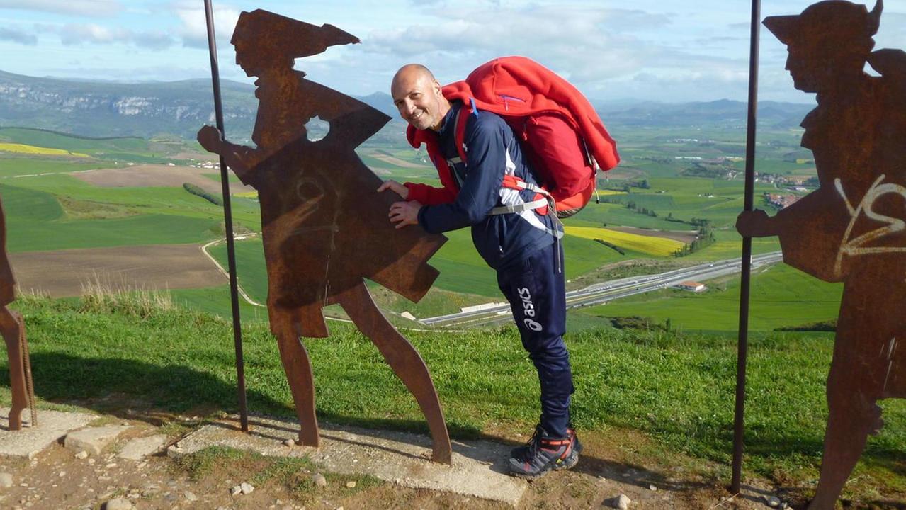 Nino D’Amico durante uno dei viaggi a piedi che ha fatto