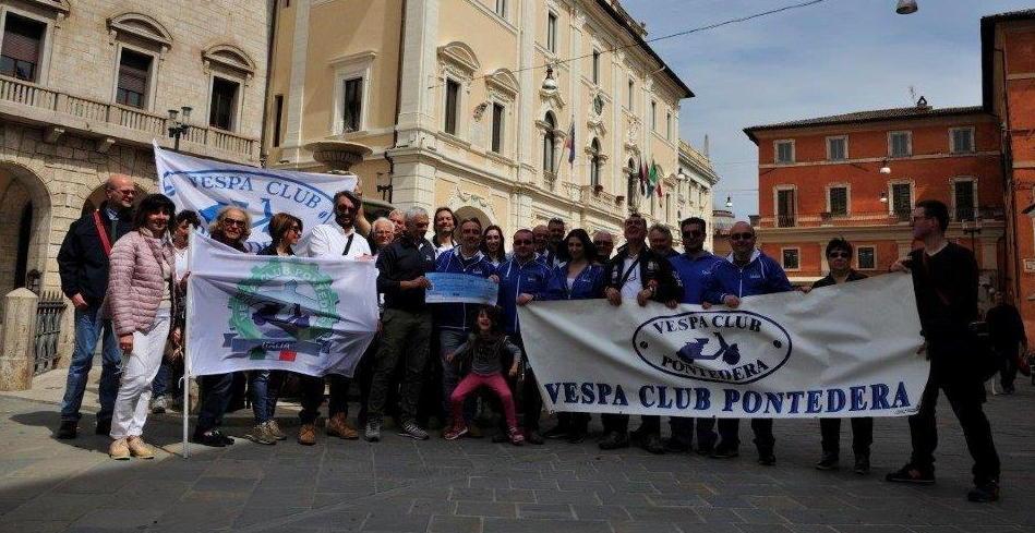Contributi ai terremotati nel nome della Vespa 