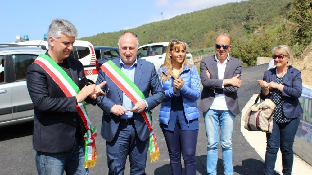Stop ai disagi sulla via collinare di Metati Rossi