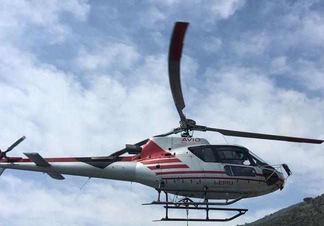 Un giorno in volo con l’elicottero 