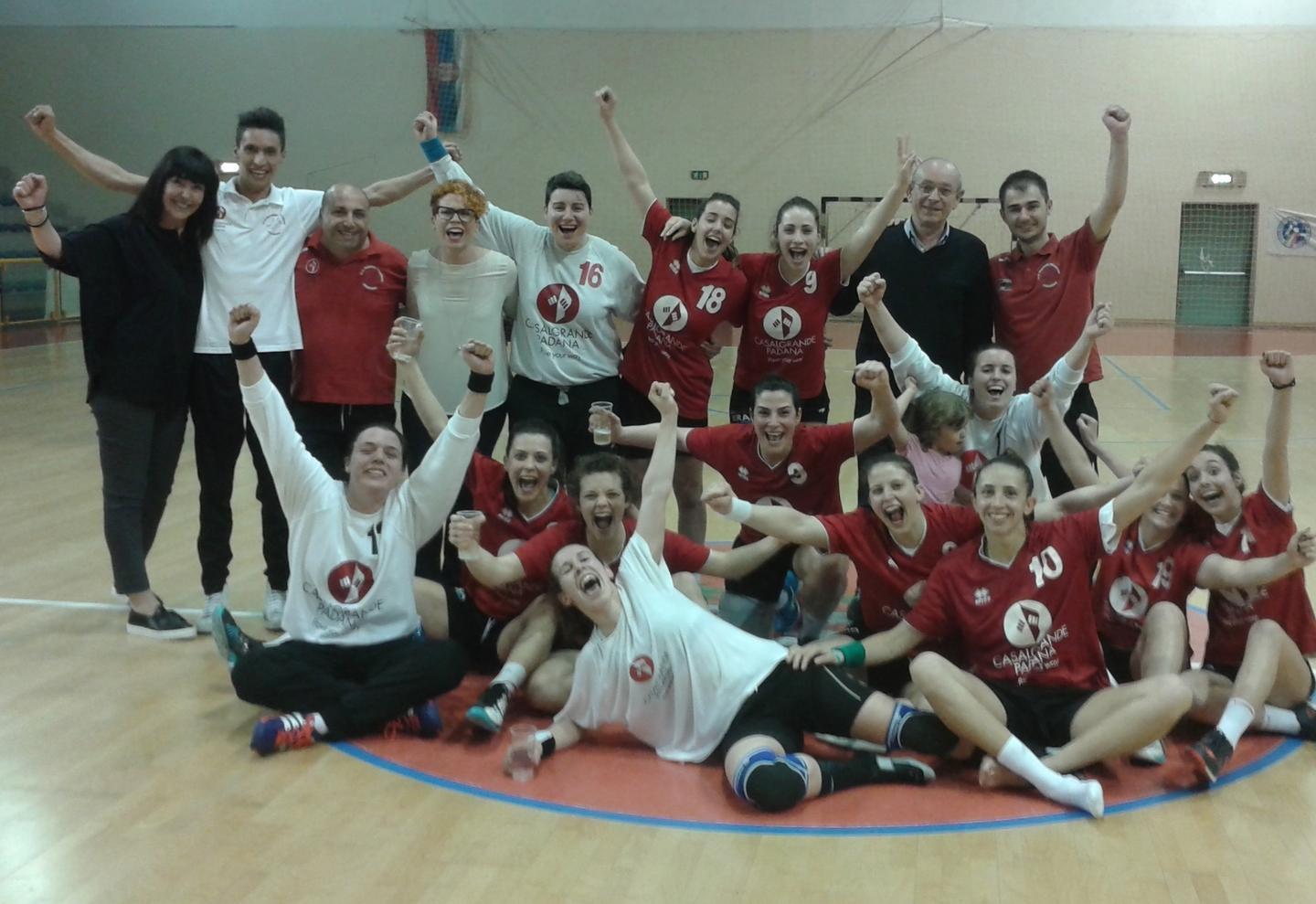 Festa al PalaKeope, la Padana ai playoff 
