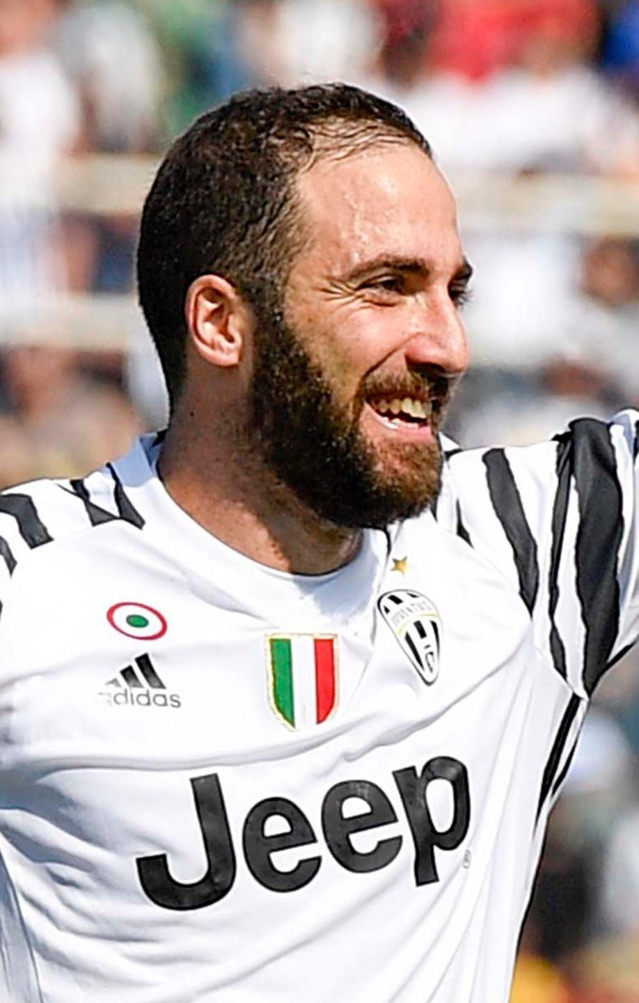 Basta mezza Juve per affondare il Pescara 