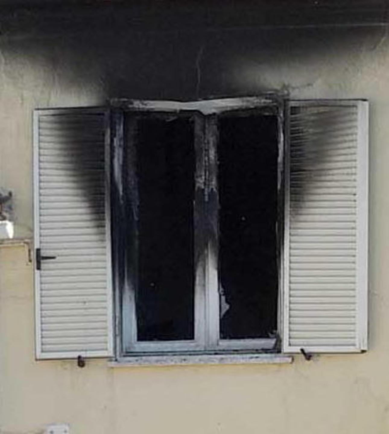Muore nell’appartamento in fiamme 