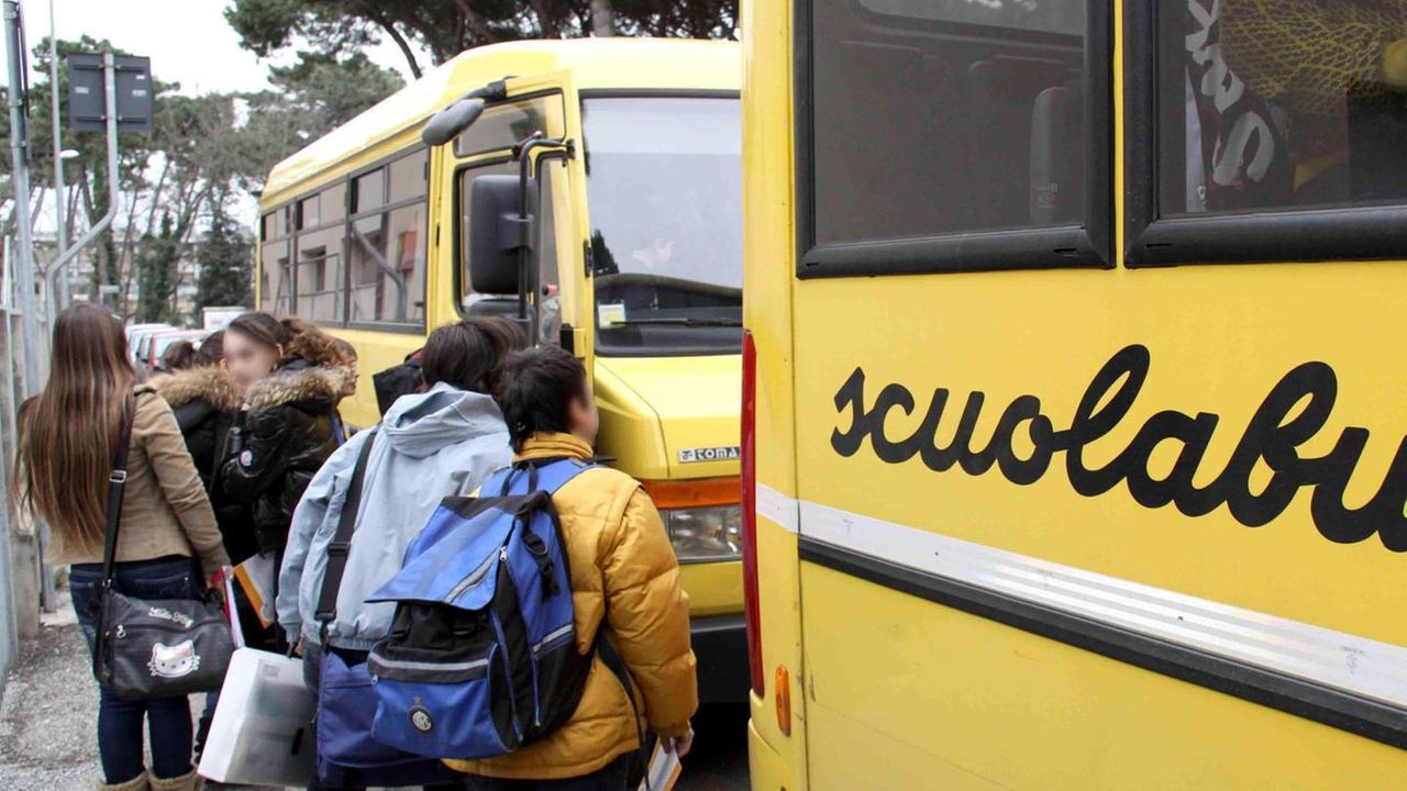 Mense e trasporto scolastico aperto il bando per le richieste