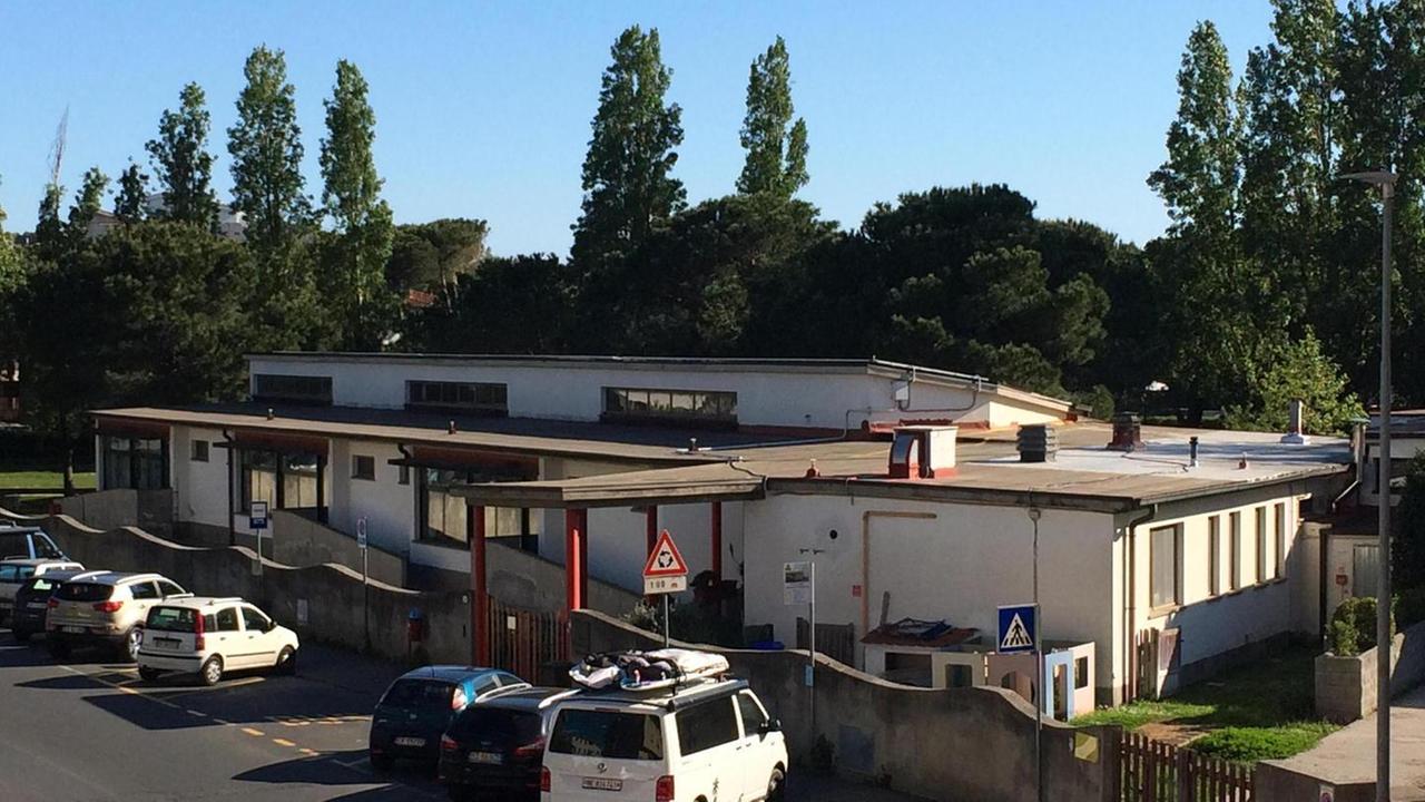 Tetti cadenti e bagni ko lavori urgenti nelle scuole