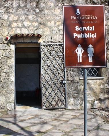 Riattivati i servizi igienici in piazza Statuto