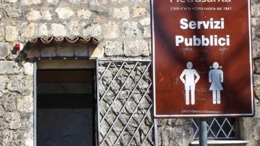 Riattivati i servizi igienici in piazza Statuto