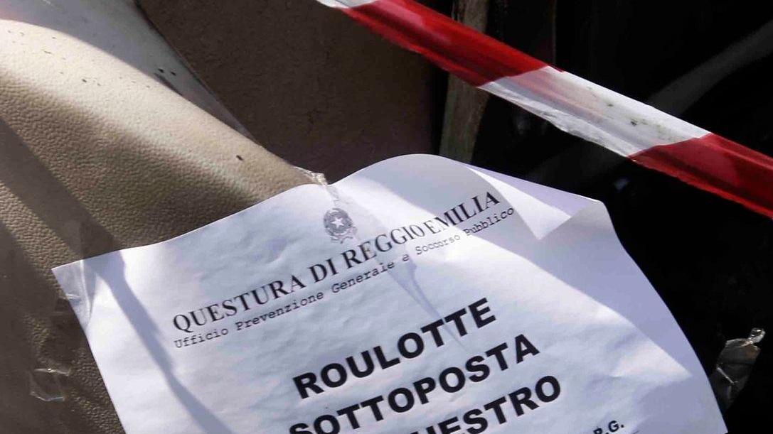 La procura apre un fascicolo e sequestra il caravan della donna