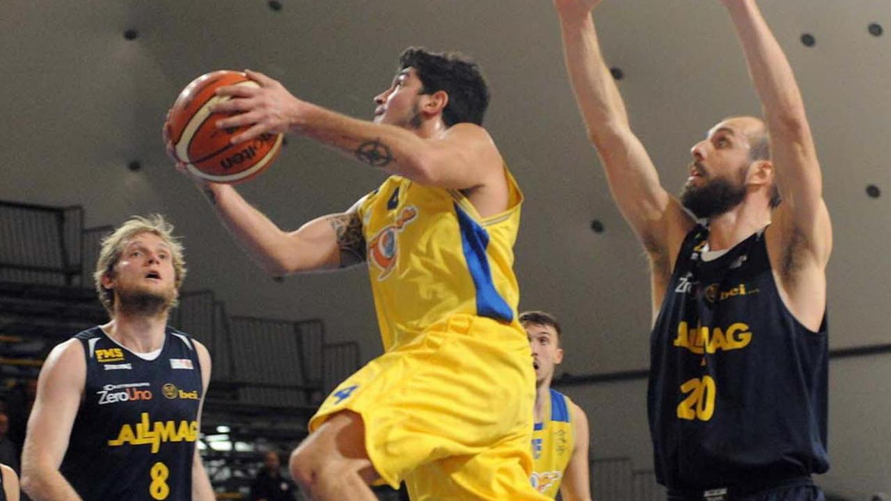 Basket Golfo, non è finita C’è ancora una speranza