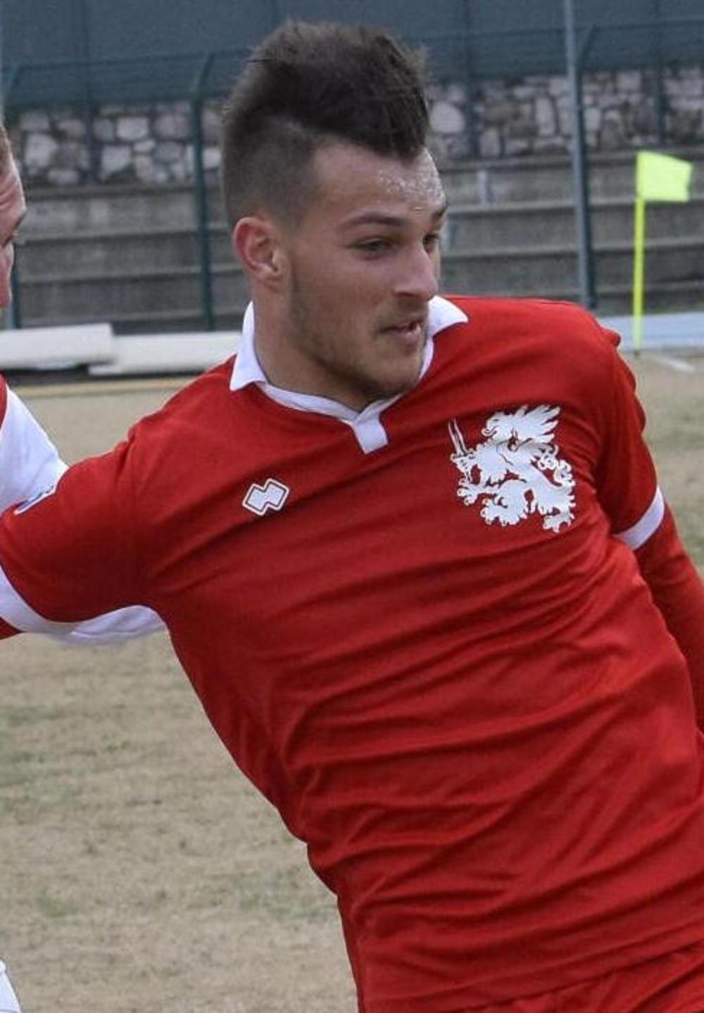 Il Grifone sprofonda gli ex biancorossi volano 