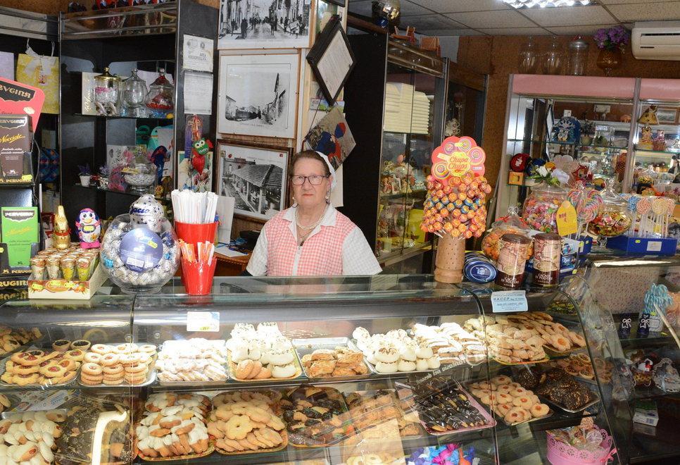 Anna Maria Varrucciu, nella sua pasticceria