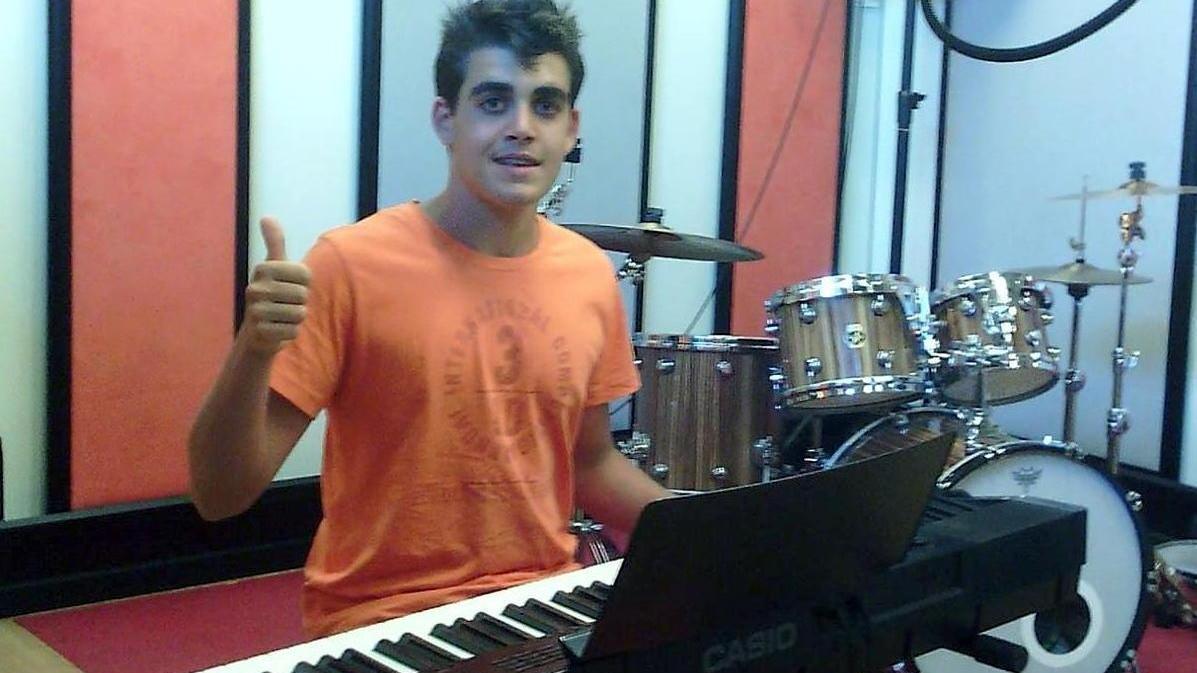 Alessandro Adamo con “Anime libere” spopola su YouTube